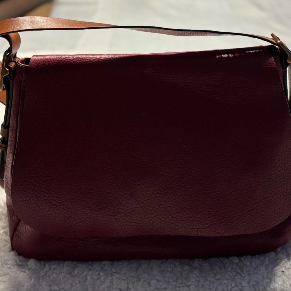 Burgundy fossil purse